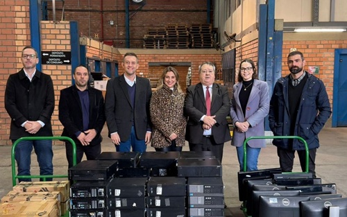TJRS doa equipamentos de informática para Bento Gonçalves com articulação do deputado Guilherme Pasin